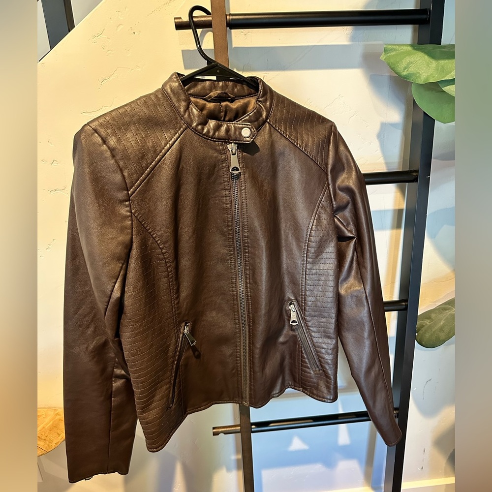 Chocolate brown leather jacket with ribbed details